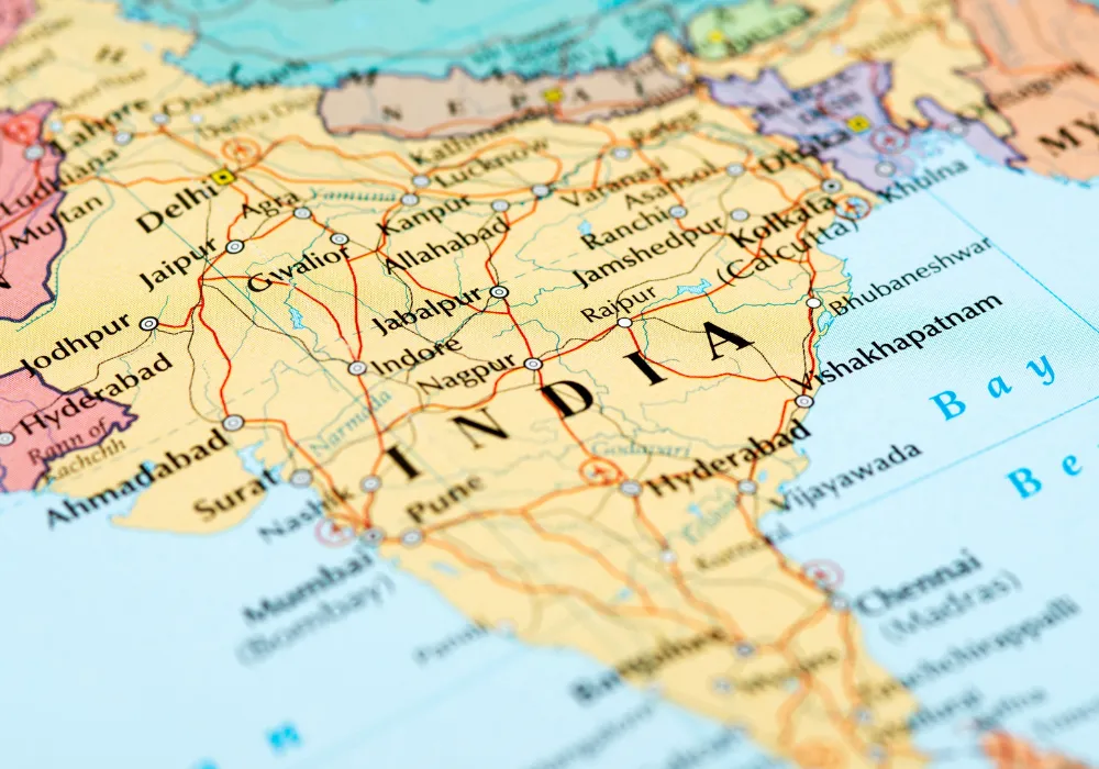 What makes India a federal country
